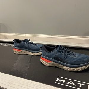 Hoka Bondi 7